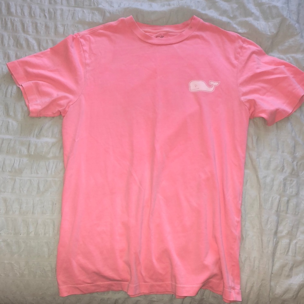 Vineyard vines t shirt
